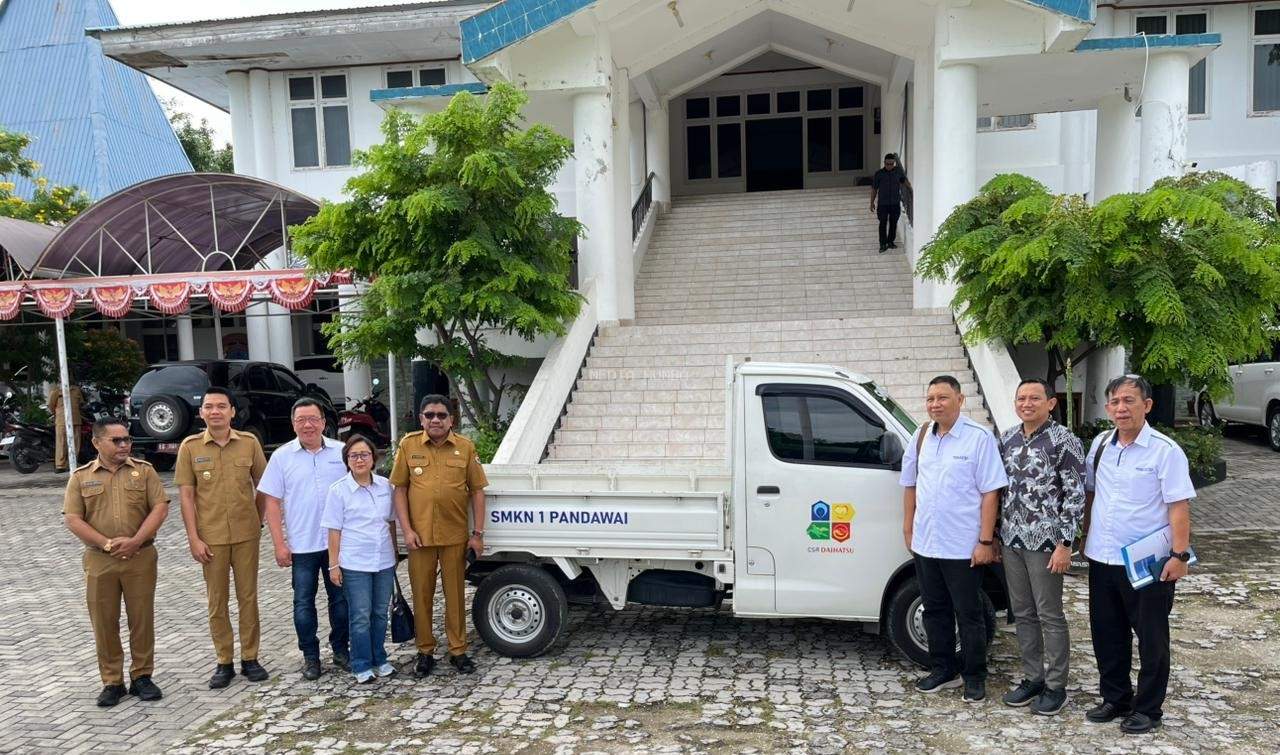 SMK Negeri 1 Pandawai Mendapat Donasi Dari Yayasan Pendidikan Astra - Michael De Ruslim Untuk Penguatan Pendidikan Vokasi