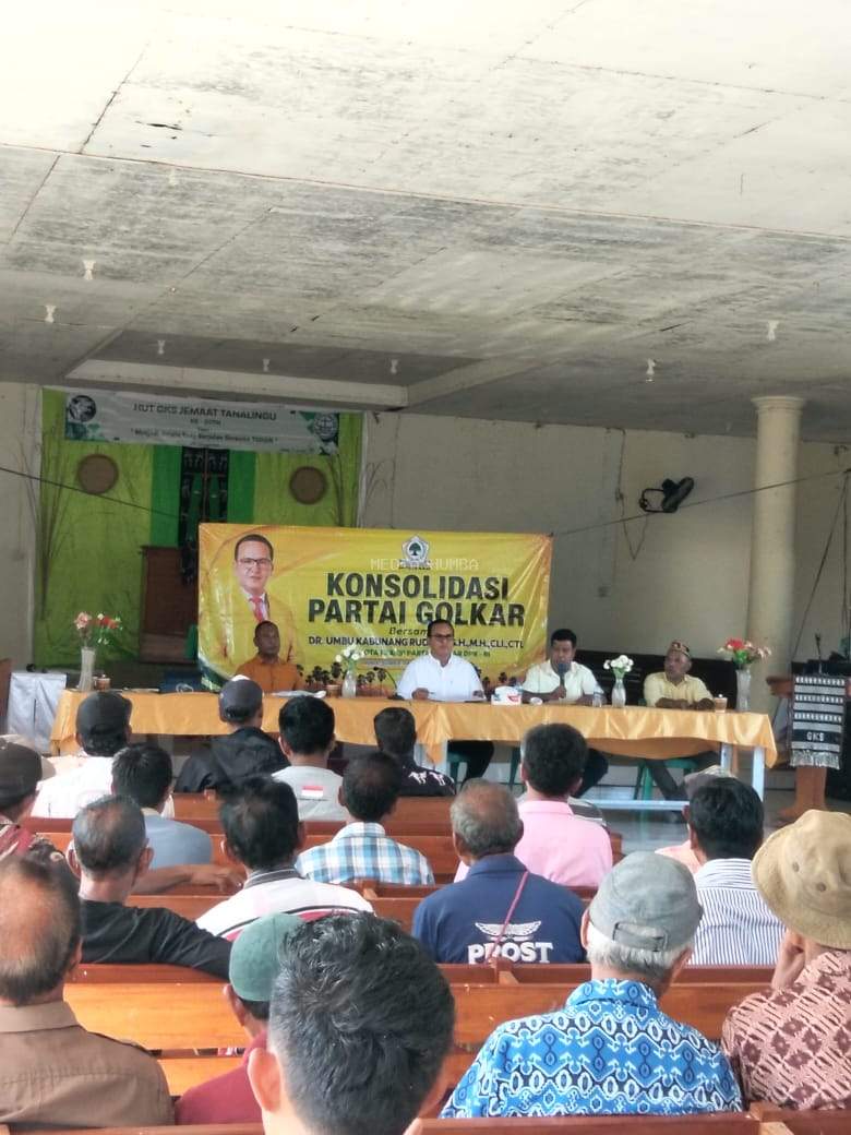 Diskusi Bersama Masyarakat Rindi, DPR RI Umbu Rudi Kabunang Ajak Masyarakat Untuk Melindungi Warisan Budaya Melalui Pendaftaran Kekayaan Intelektual