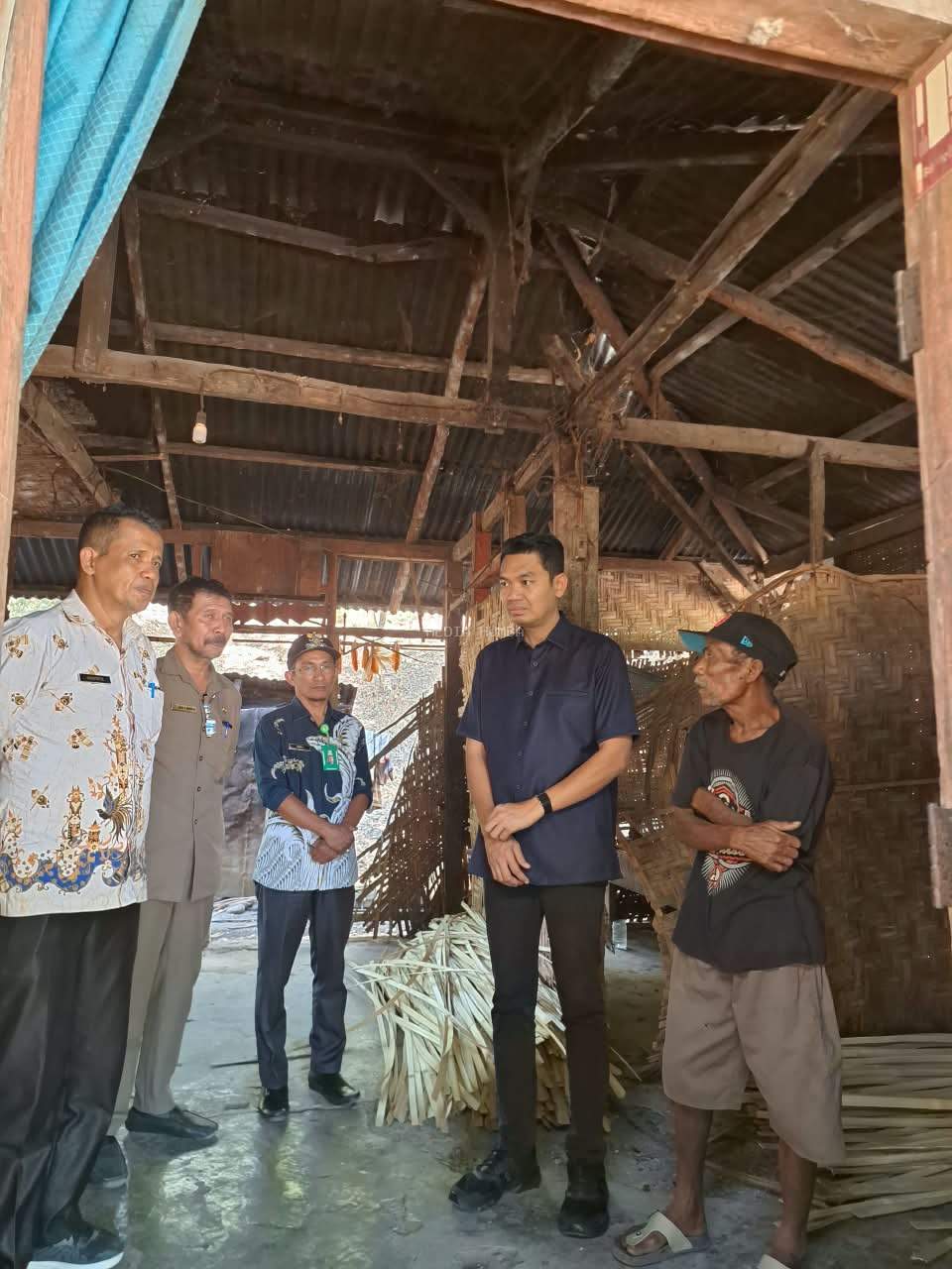 Survei Rumah Tidak Layak Huni Di Kelurahan Malumbi, Wabup Yon Hani: Tidak Hanya Sebatas Stimulan Bahan, Tetapi Akan Dibangun Hingga Terima Kunci
